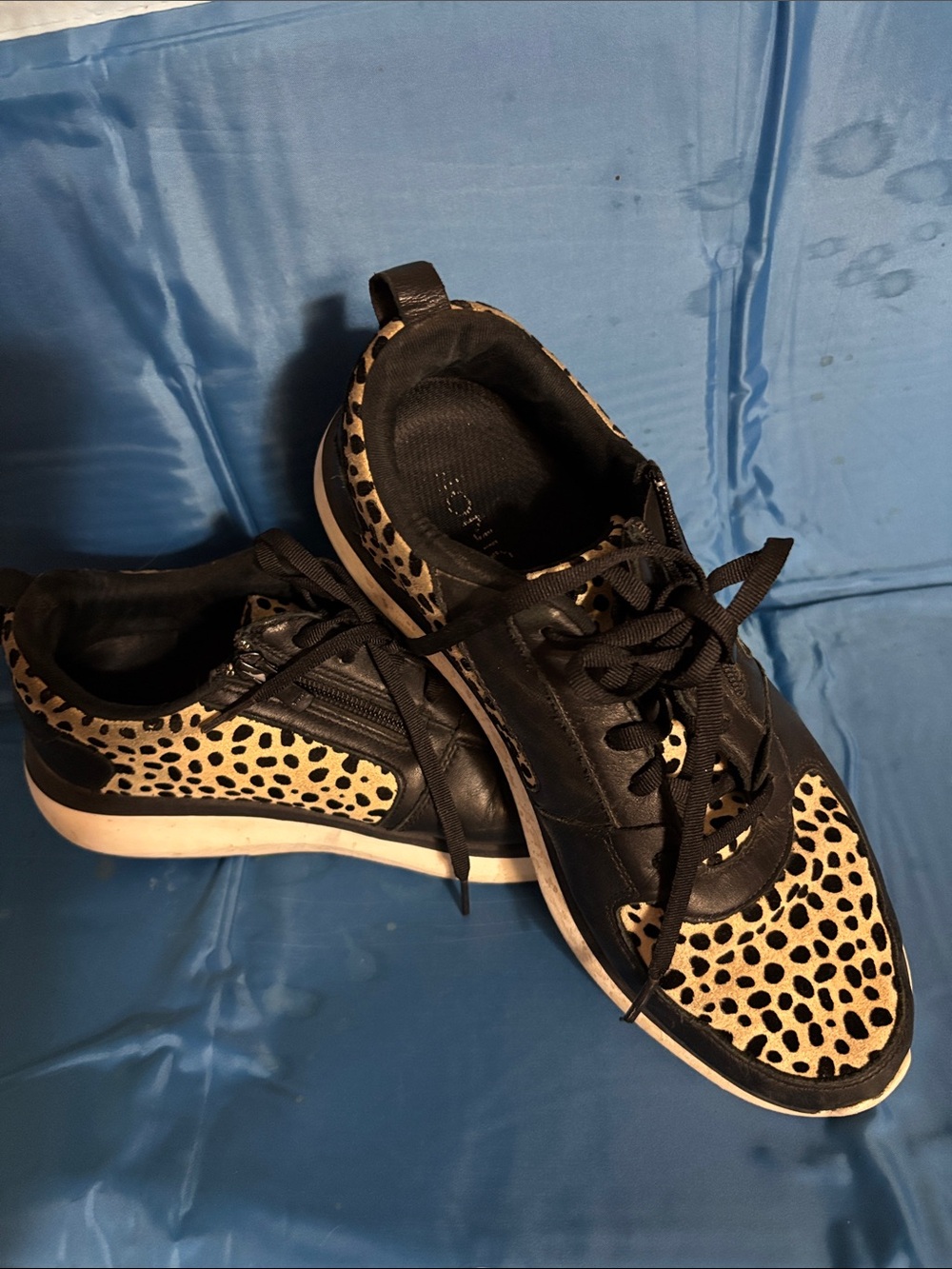 Women’s Black & Leopard Print Casual Lace-Up Sneakers
